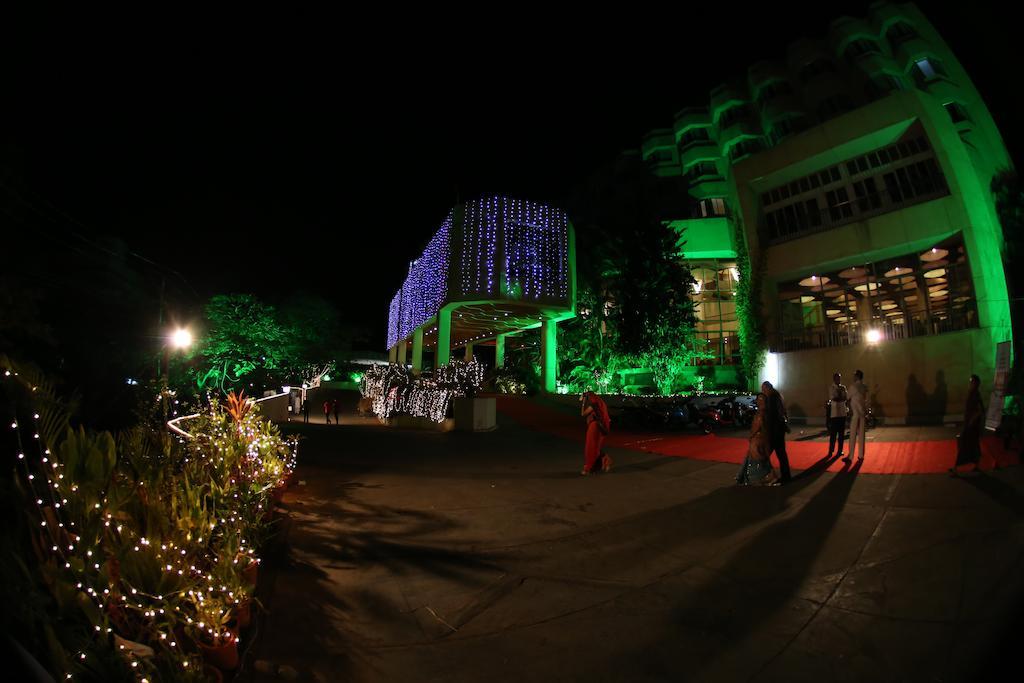 Hotel Paradise - Mysore Dasaprakash Group Екстер'єр фото