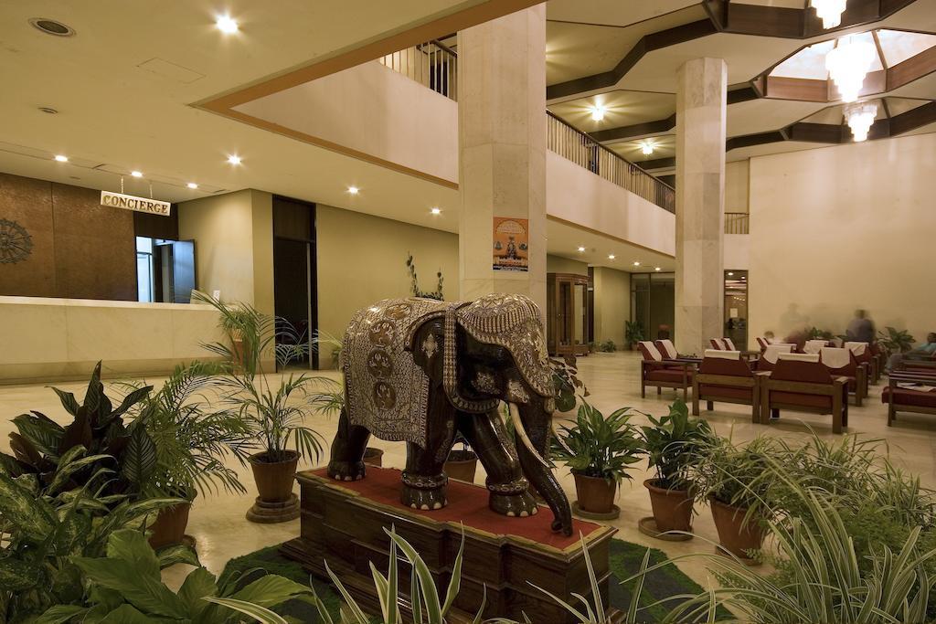 Hotel Paradise - Mysore Dasaprakash Group Екстер'єр фото