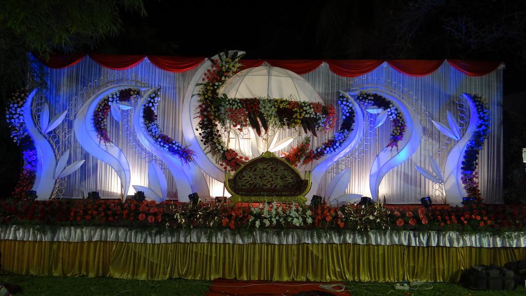 Hotel Paradise - Mysore Dasaprakash Group Екстер'єр фото