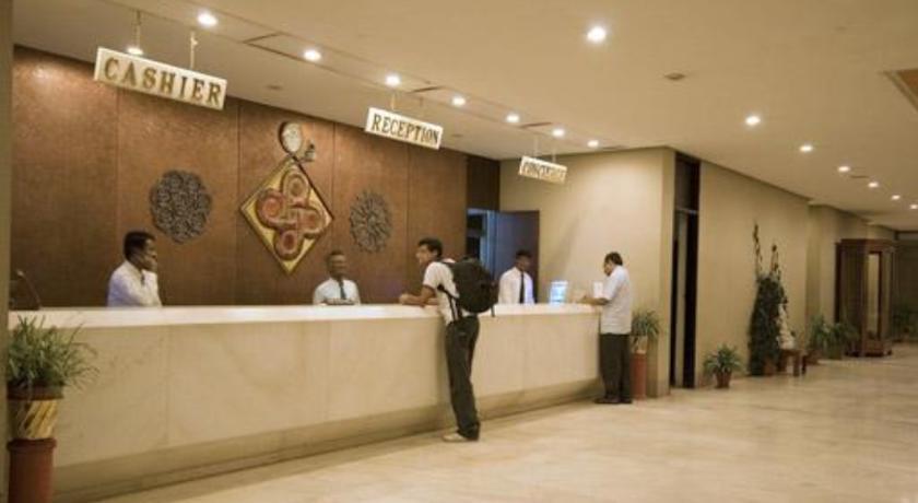 Hotel Paradise - Mysore Dasaprakash Group Екстер'єр фото